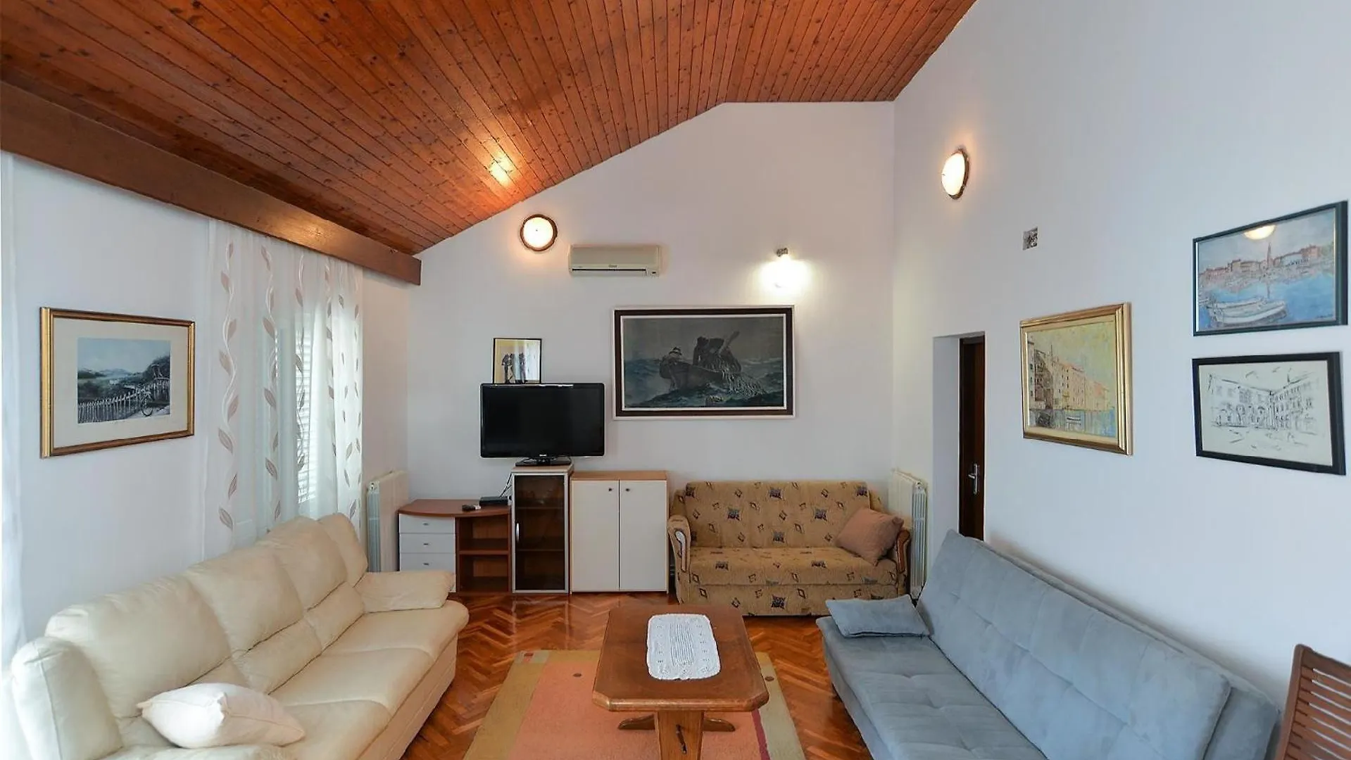 Apartment Ferienwohnung Fuer 8 Personen Ca 120 Qm In Fazana-Surida, Istrien Istrische Riviera Valbandon